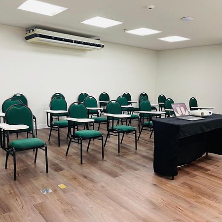 Express Vieiralves Hotel Манаус Екстериор снимка